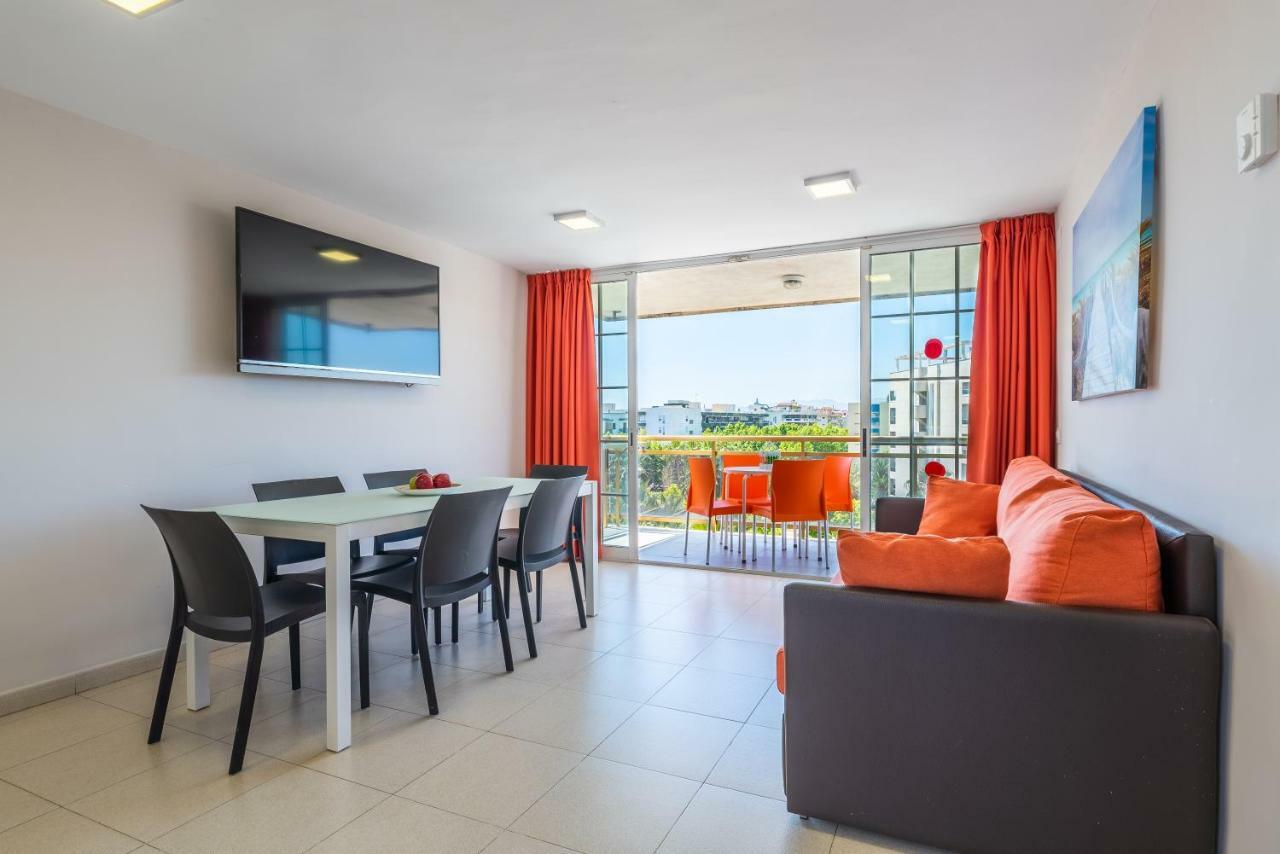 Rentalmar Navarra Family Suites Salou Extérieur photo